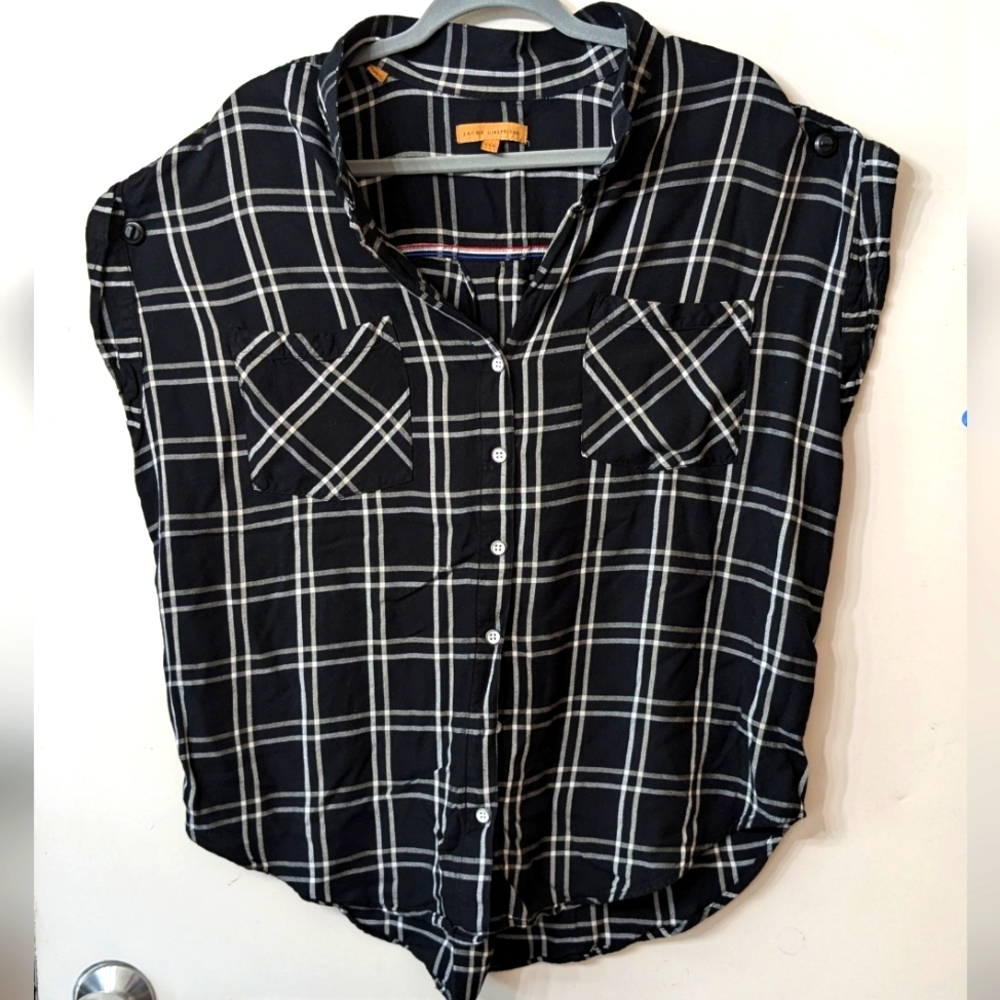 JACHs Girlfriend Button up Size XXL
